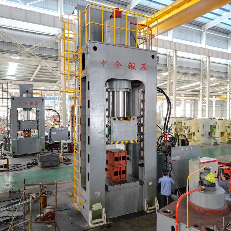 液压机