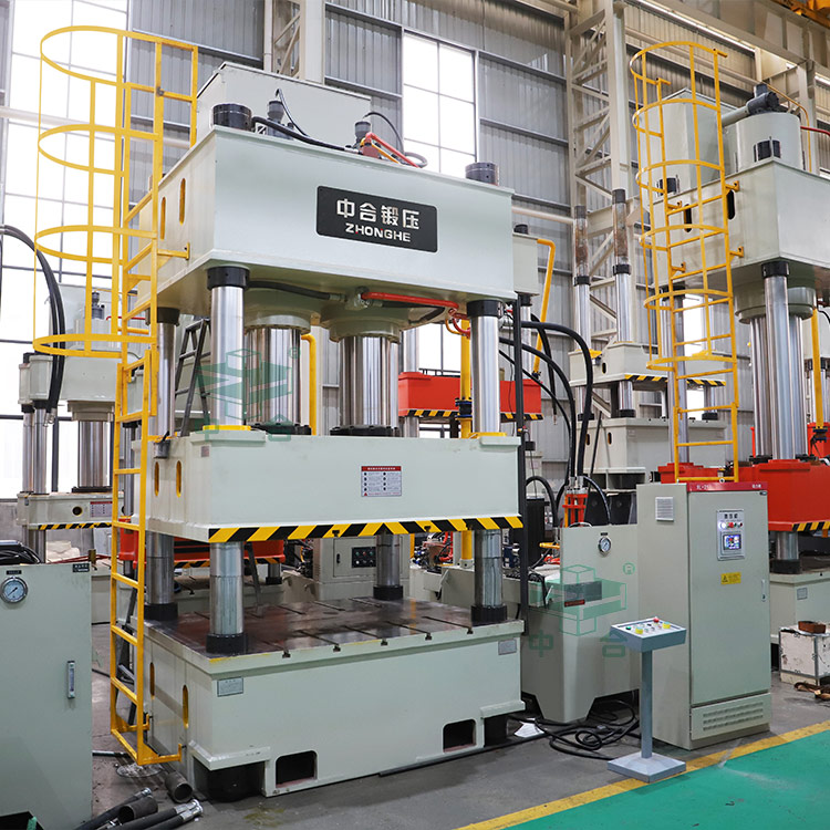 630吨复合材料成型液压机.jpg