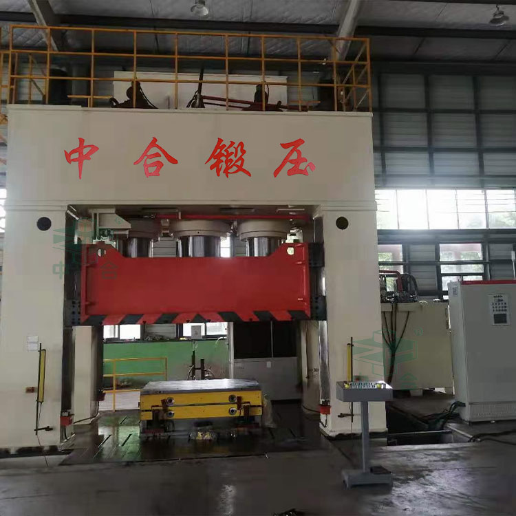 3000吨框架式液压机.jpg