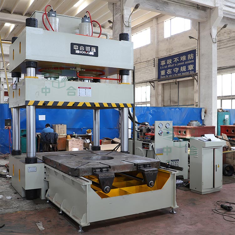 轮胎模具试验液压机.jpg