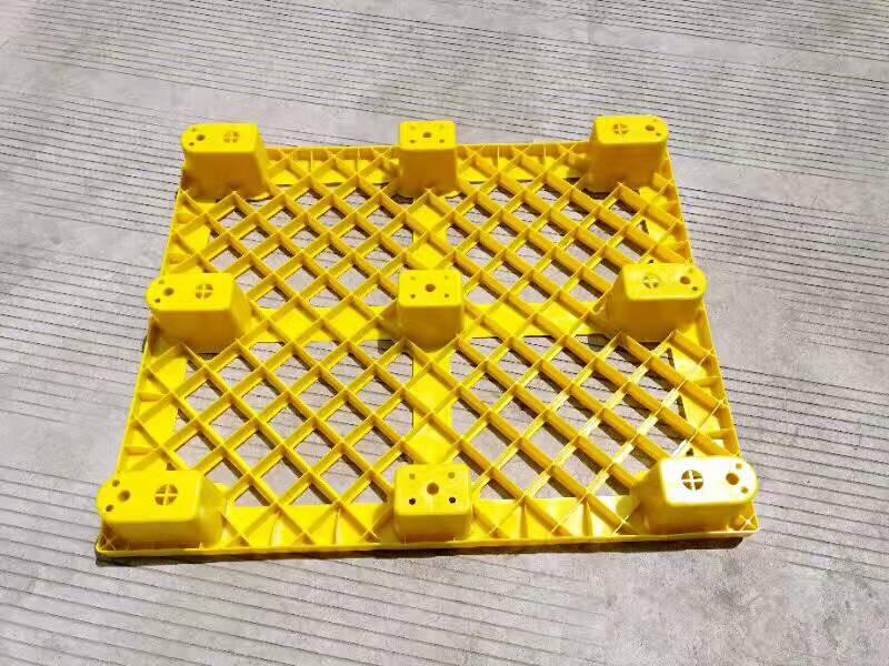 800吨玻璃钢九脚托盘成型液压机(图3)