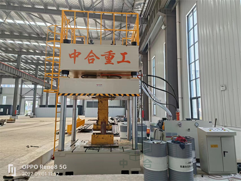 型材折弯液压机_500吨液压机(图1)