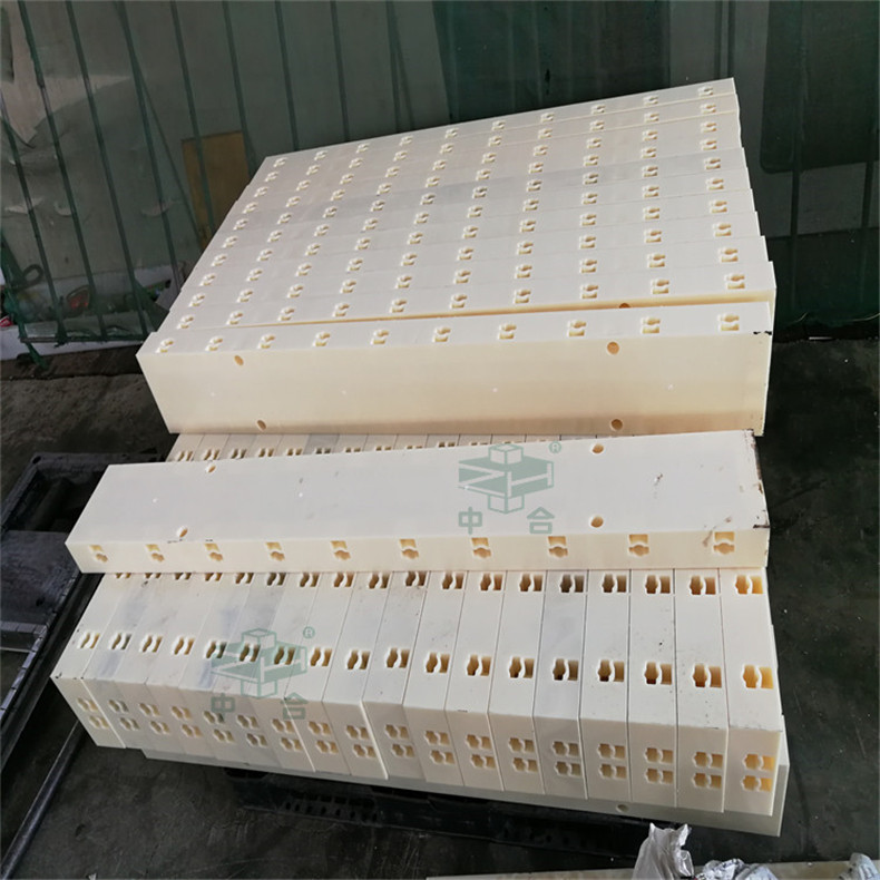 快拼组合式水沟水渠塑料建筑模板生产设备-1500吨四柱液压机(图2)