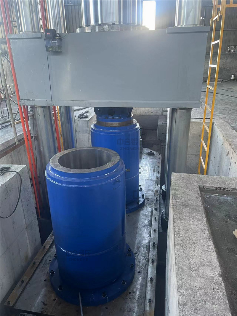 2000吨四柱液压机 2000吨四柱液压机