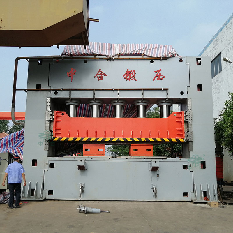 波纹板成型液压机-1250吨四柱液压机